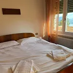 Nide House 아파트 Someraro